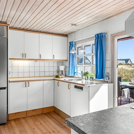 Vakantiehuis Antonetta - 80m From The Sea By Interhome *
